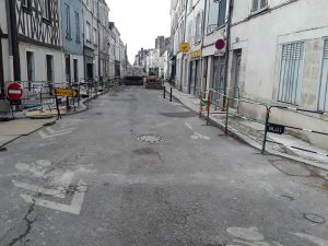 Chantier de terrassement rue de Bourgogne à Orléans